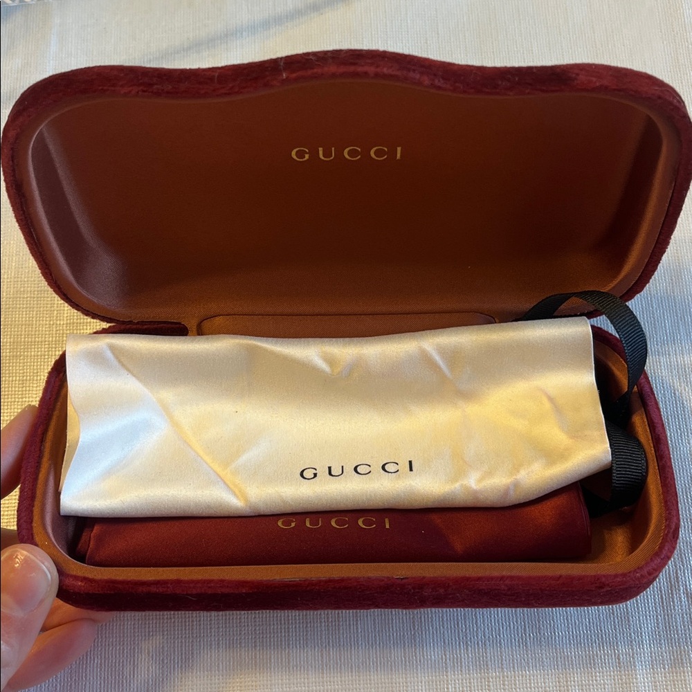 Gucci Sunglasses - Picture 9 of 10